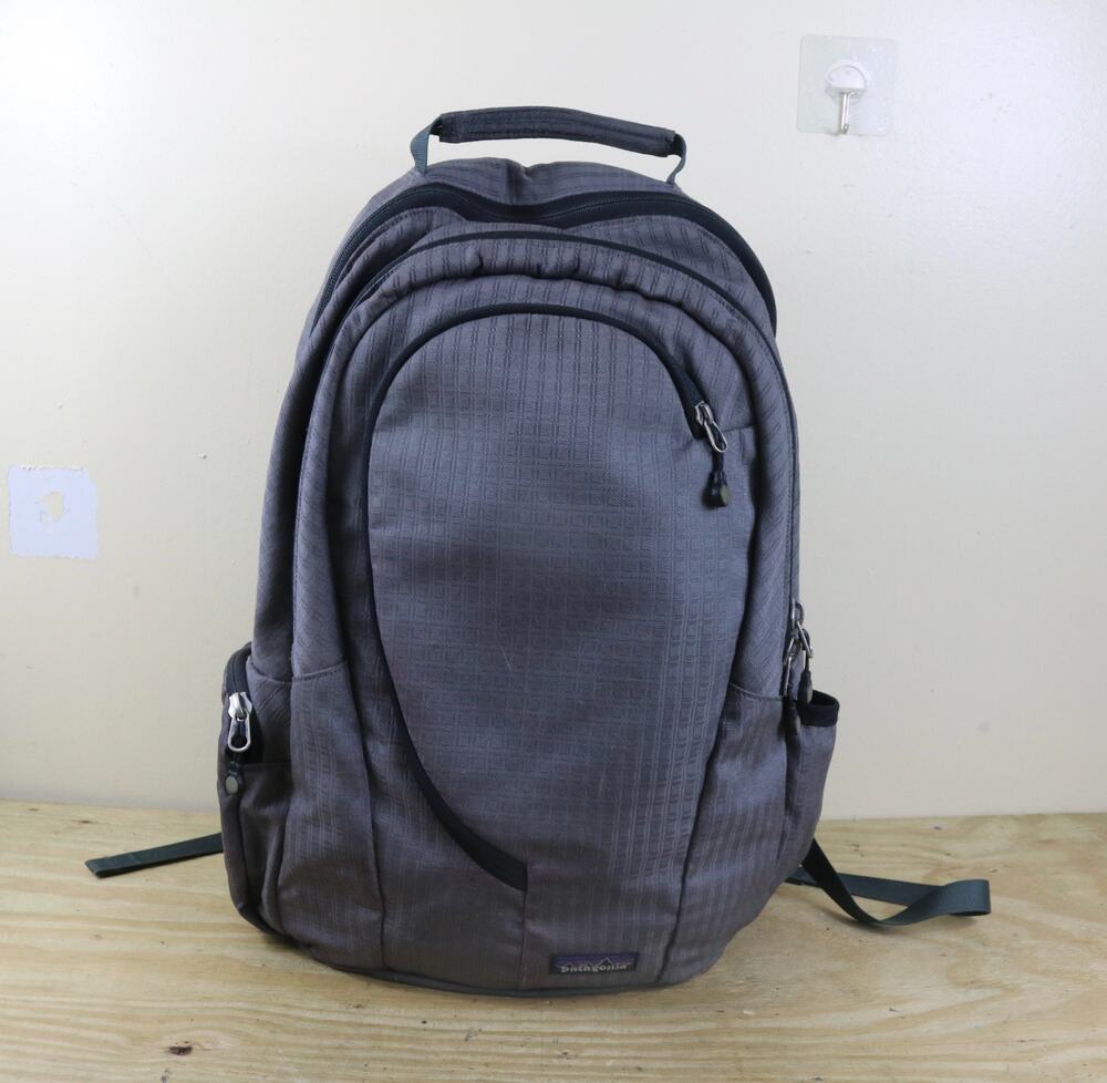 Vintage Patagonia Backpack LightWire Gray Ripstop Grid Print Hiking Trail